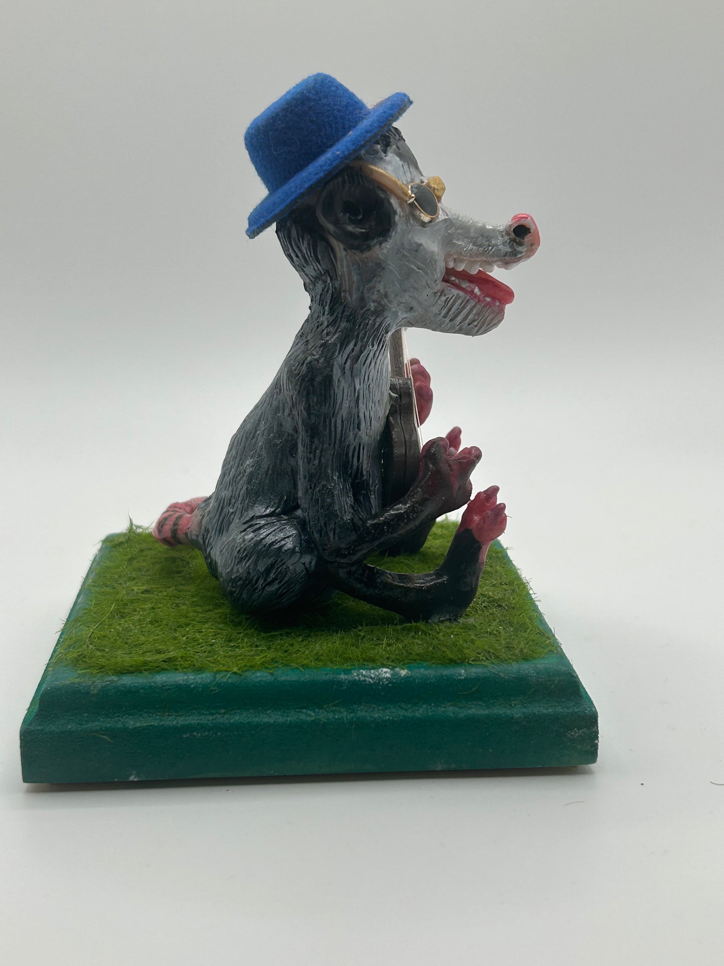 Sing the possum blues